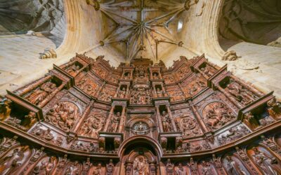La catedral de Cáceres: un abanico de estilos artísticos aguardando bajo la piedra