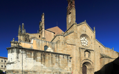 Artisplendore amplía sus servicios turísticos y culturales en la catedral de Plasencia